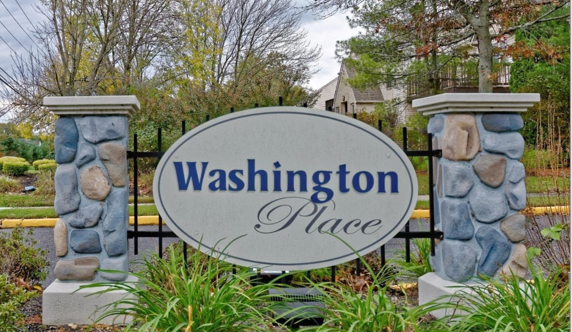 2 Harrogate Ct