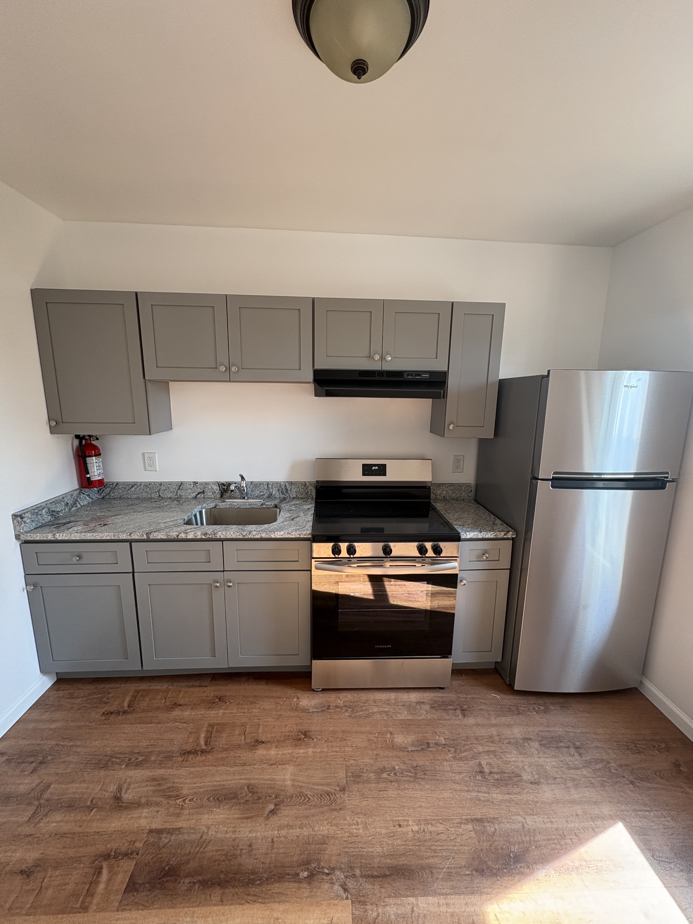 712 Vine Street, Apt 2